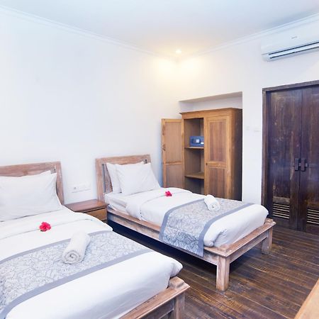 Royal Regantris Villa Karang 吉利阿尔 外观 照片