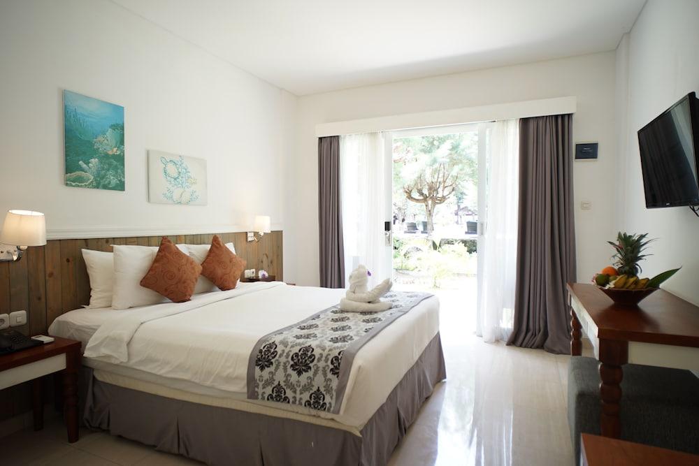 Royal Regantris Villa Karang 吉利阿尔 外观 照片