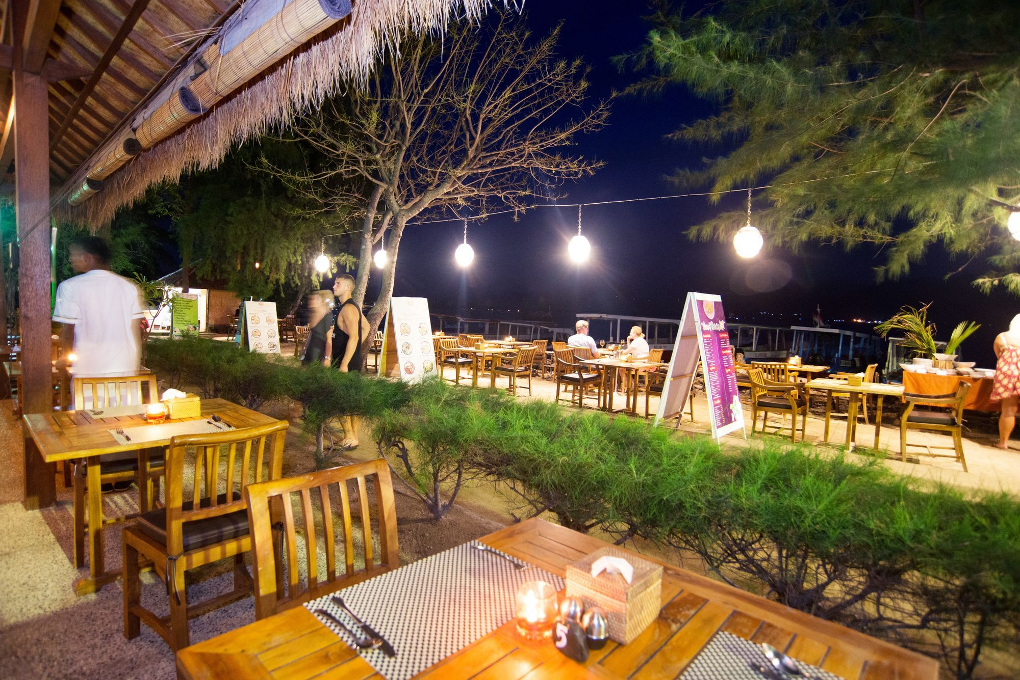 Royal Regantris Villa Karang 吉利阿尔 外观 照片