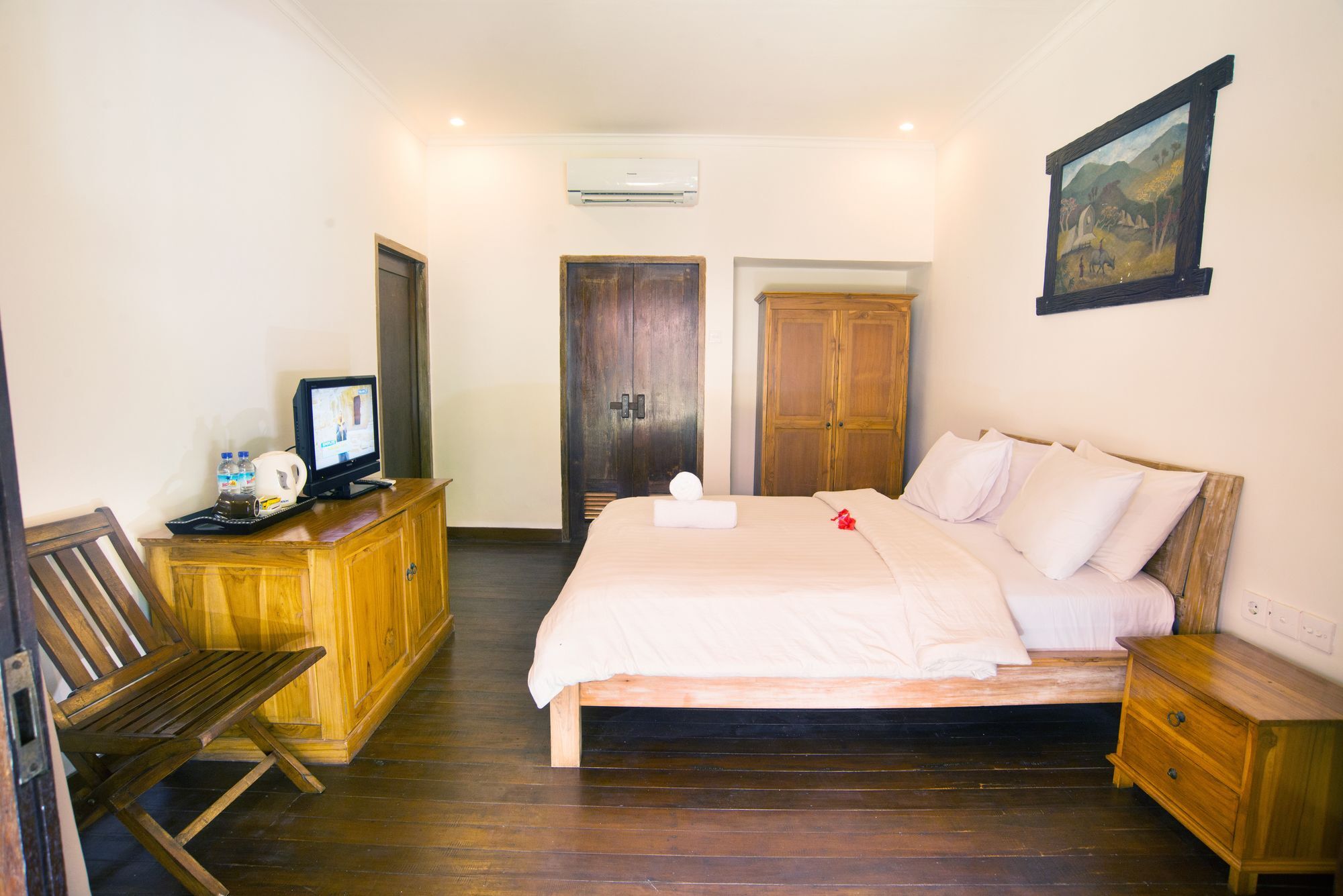 Royal Regantris Villa Karang 吉利阿尔 外观 照片