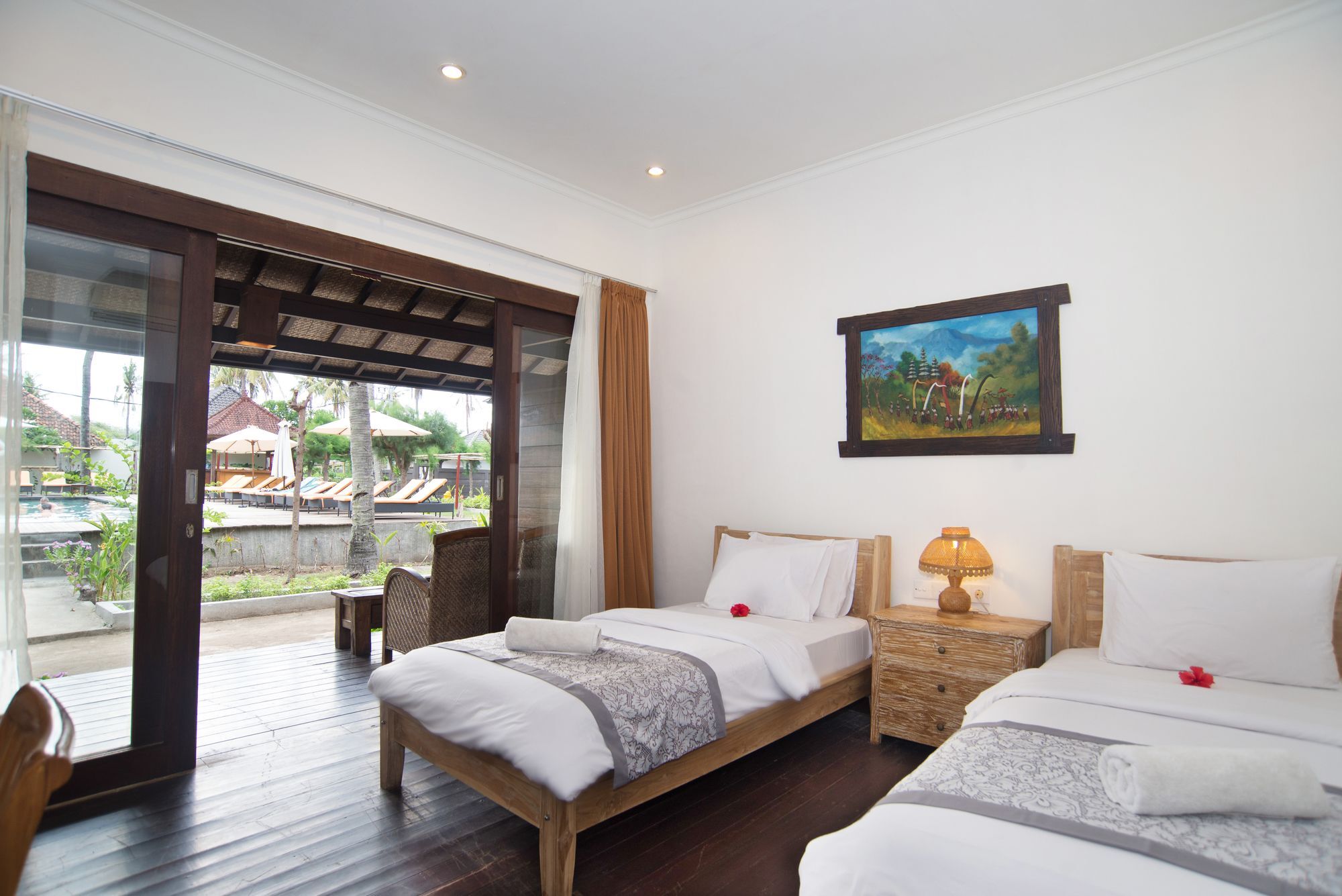 Royal Regantris Villa Karang 吉利阿尔 外观 照片