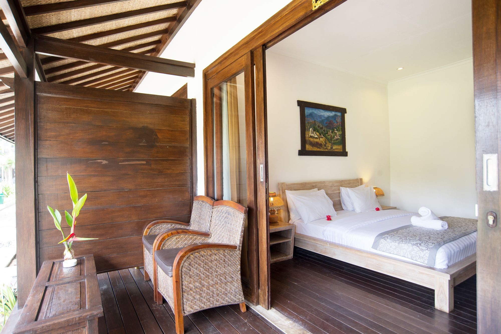 Royal Regantris Villa Karang 吉利阿尔 外观 照片